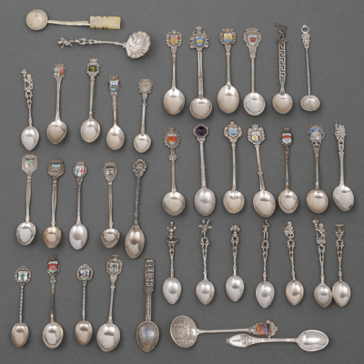 Conjunto de 40 cucharillas en plata punzonada del siglo XX
