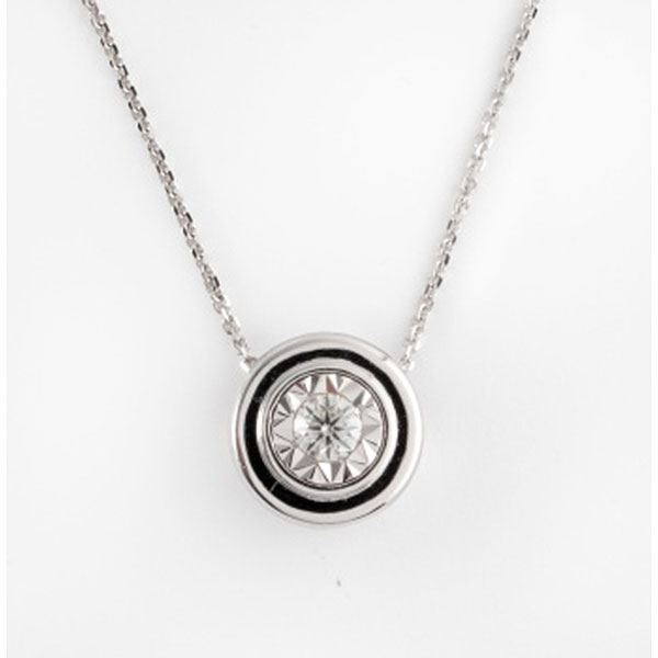 Cadena y colgante en oro blanco con diamante talla brillante
