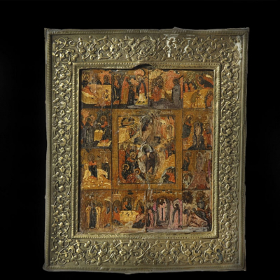 Antiguo icono ortodoxo ruso &quot;La resurrección de cristo y el descenso a los infiernos&quot;, s. XIX.  Realizado en témpera sobre madera con marco de latón dorado.