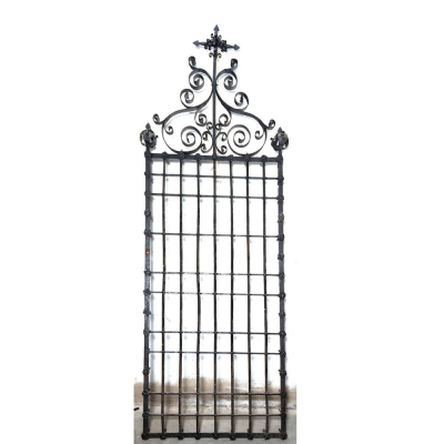 Importante Gran Reja Renacentista transición al Barroco española de palacio del siglo XVII en hierro forjado para ventana principal.