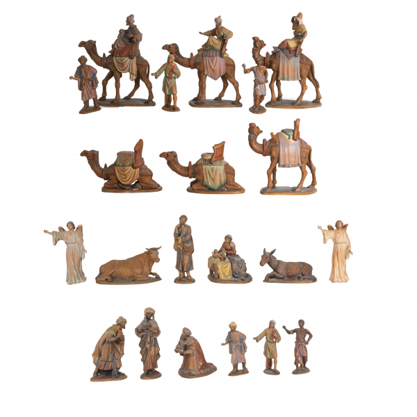 Atribuido al taller de los Hermanos Castells (Olot).  Bel&eacute;n formado por 59 piezas en barro cocido y policromado, c.1970. 