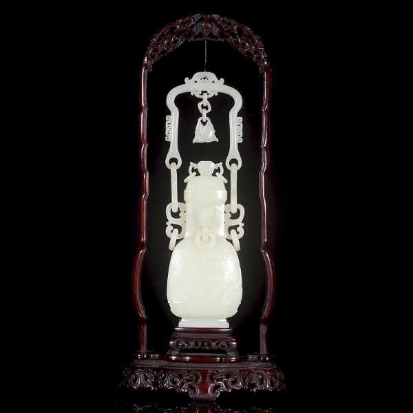 Jarrón colgante de jade blanco de Hetian, dinastía Qing.