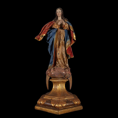 Importante &quot;Virgen Inmaculada en Gloria&quot; de gran tamaño. OBRADOR DE PEDRO DE MENA. Trabajo Granadino del siglo XVIII.