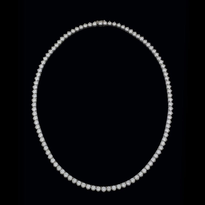 Collar rivi&egrave;re de oro blanco 18 K y 25,51 cts. de brillantes. 