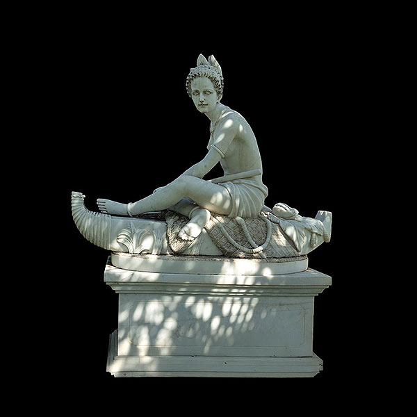 Escuela Neoclásica Italiana del siglo XIX - Escultura de Joven con Cornucopia.  Mármol.