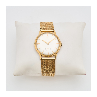 ZENITH. Reloj de pulsera para caballero. En oro. c.1960. Esfera satinada con numeración a trazos aplicados.