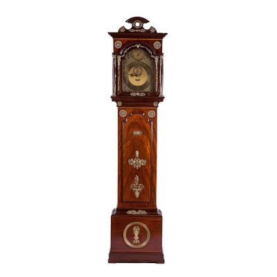 Reloj inglés con esfera firmada &quot;Ellicot, London&quot;, S.XX