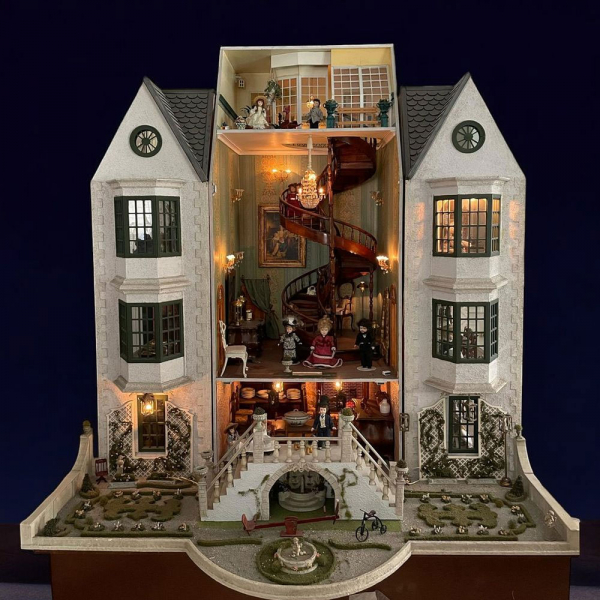 Monumental Casa Completa de Muñecas, Francia, de inicios del siglo XX.