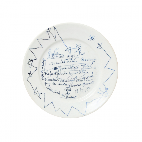 Joan Miró i Ferrà (Barcelona, 1893-Palma de Mallorca, 1983)  Plat.  Plato conmemorativo en cerámica esmaltada de la boda de Rafael Santos Torroella con María Teresa Bermejo Hernández 