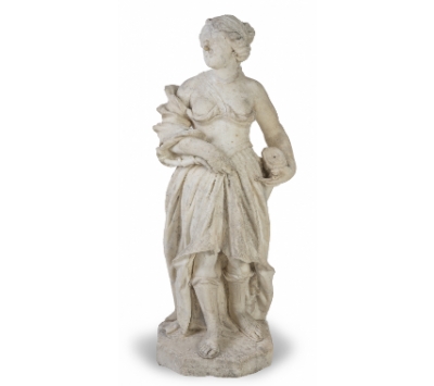 Estatua femenina de jardín en piedra tallada. España, S. XVIII.