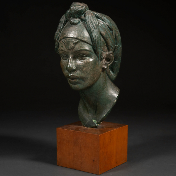 "Gitana"  JUAN VARGAS (Málaga, 1900-1980)   Apoya sobre base de madera.