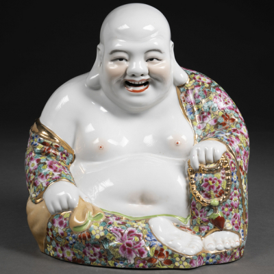 &quot;Buda de la felicidad&quot; Figura realizada en porcelana china. Trabajo Chino, Siglo XX
