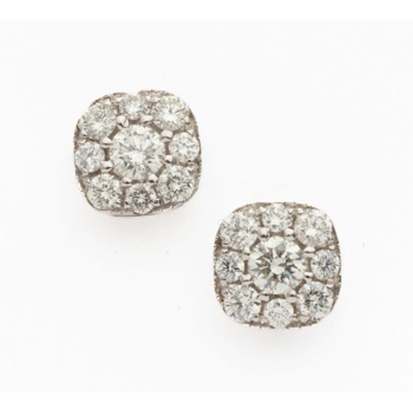 Pendientes en oro blanco con diamante central y orla de diamantes talla brillante