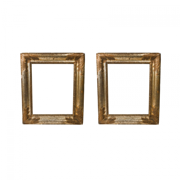 Pareja de marcos italianos en madera modulada y dorada con motivos vegetale, fles. XVIII-ppios. del s.XX.