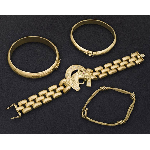 Miscelánea pulseras en su mayoría de oro amarillo de 18 K