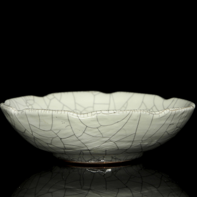 Plato de cerámica lobulado &quot;Geyao&quot;, s.XX.   
