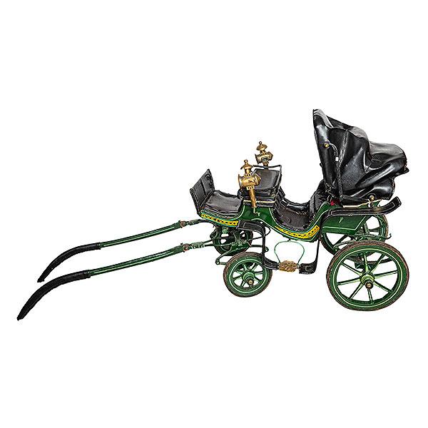 Carruaje infantil para pony en madera policromada, metal, tela y cuero, c.1930.
