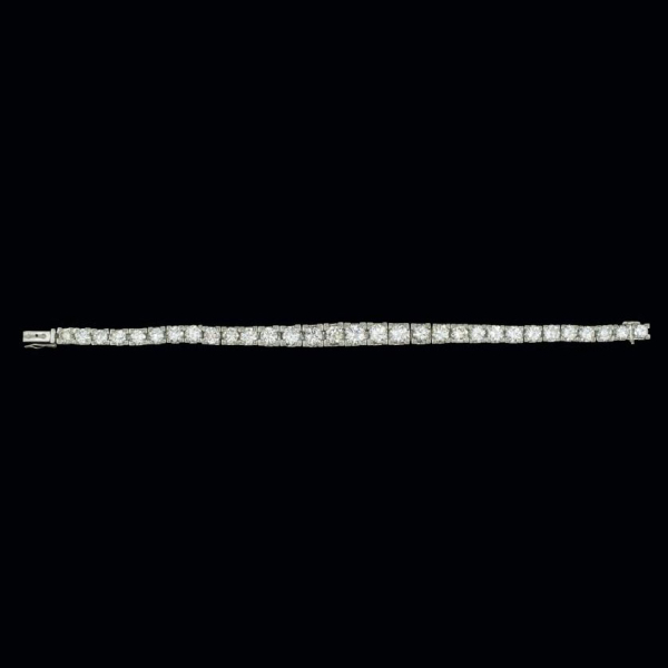 Gran pulsera rivière de brillantes 15,50 cts.   En oro blanco de 18 K 