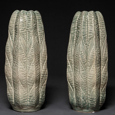 Pareja de jarrones en cerámica Italiana color verde en forma de cactus. Italia, años 70-80