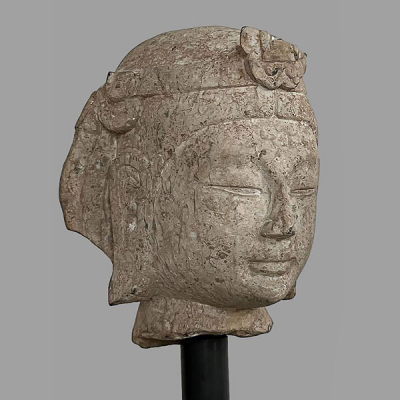 Cabeza del Bodhisattva Avalokitésvara “Kwan Yin” Dinastía Qi del Norte 550 a 577 