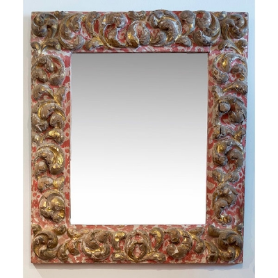 Espejo con moldura de madera tallada, policromado en rojo y dorado del S.XVII 