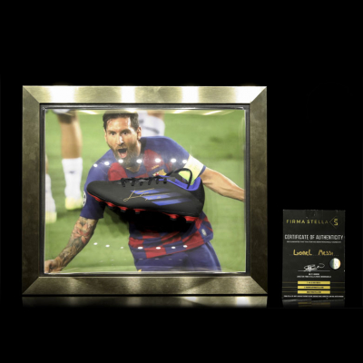 Bota de Lionel Messi en el F.c. Barcelona, firmada y certificada. 