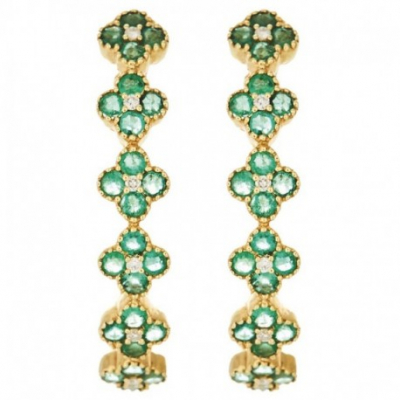 Pendientes criolla diseño oval con frente de esmeraldas talla redonda y diamantes talla brillante 
