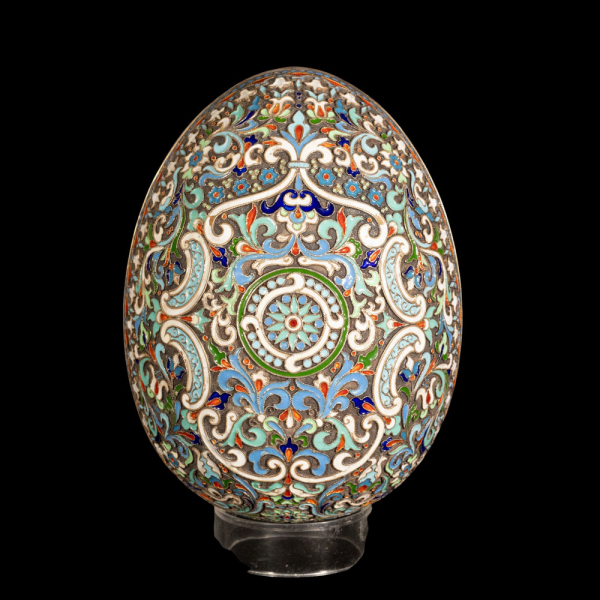 Gran Huevo de Pascua Imperial Ruso del platero Pavel Ovchinnikov, Moscú, circa 1890.