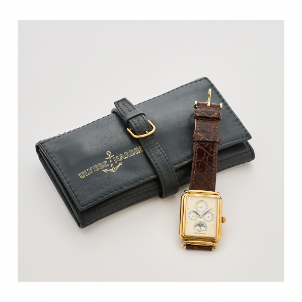 ULYSSE NARDIN «Michelangelo». Reloj de pulsera unisex. En oro y correa de piel de cocodrilo. Ref. 162-42, c.1990.
