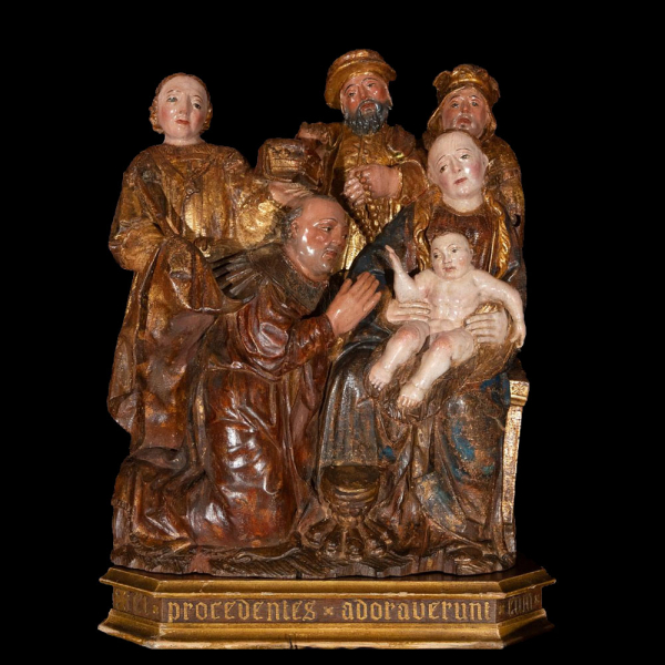 Importante Adoración Gótica de Brabante del siglo XV , con peana del siglo XIX. 