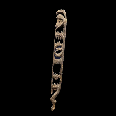 Muy Raro y Grande Poste Sepik Papúa Nueva Guinea Ex. Colección particular Francesa, con etiqueta de colección, siglo XIX. 