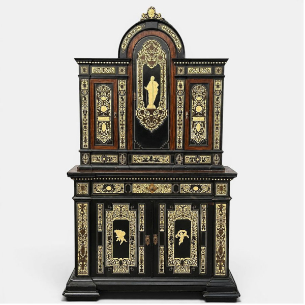 Gabinete de dos cuerpos con marquetería de hueso, atribuido a Ferdinando Pogliani. Escuela italiana. Siglo XIX