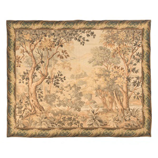 Tapiz representando paisaje con árboles, río y castillo al fondo con greca alrededor y decoración de hojas. Estilo Luis XVI.