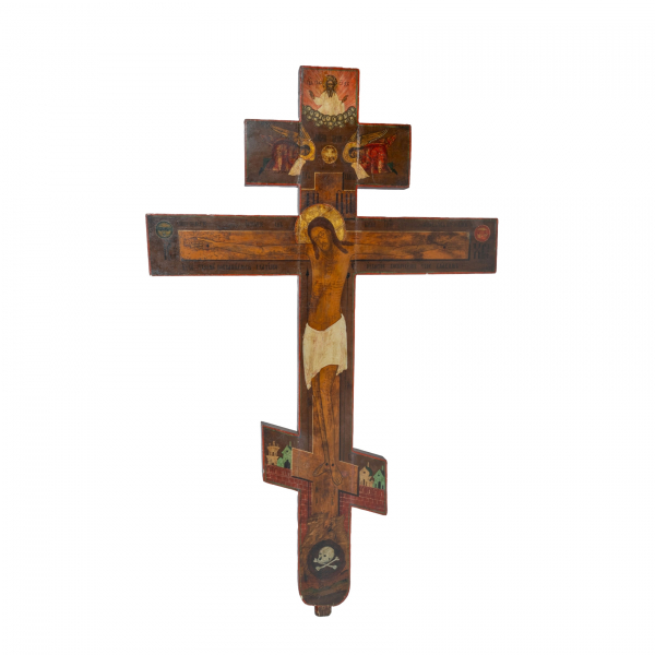 Gran cruz ortodoxa en madera pintada al temple con respresentaci&oacute;n de Cristo, Pantocr&aacute;tor y Arc&aacute;ngeles, s.XVIII.