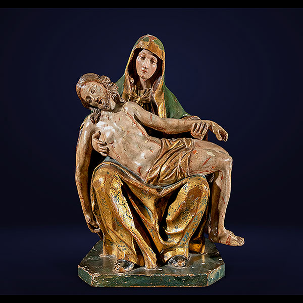 Escuela Española del siglo XVII - Piedad.   Madera tallada policromada y dorada