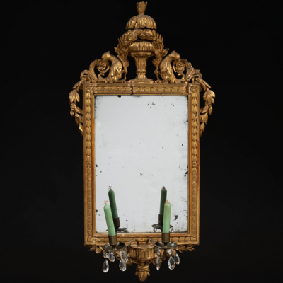 Espejo cornucopia con dos candeleros en madera tallada con decoración de pájaros del siglo de finales del siglo XVIII-XIX