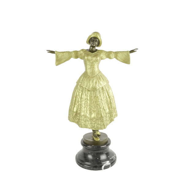 Escuela europea, ppios. del s.XX.  Bailarina.  Escultura en bronce patinado y dorado. Firmada Cesaro.