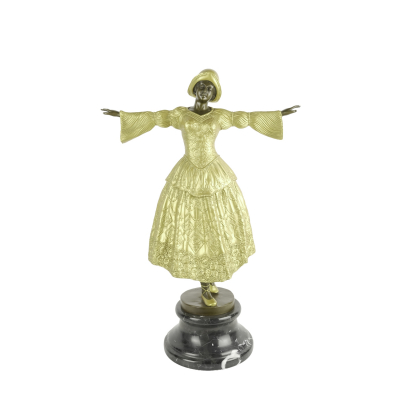 Escuela europea, ppios. del s.XX.  Bailarina.  Escultura en bronce patinado y dorado. Firmada Cesaro.