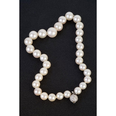 Collar de perlas australianas 16,5-11 mm.
