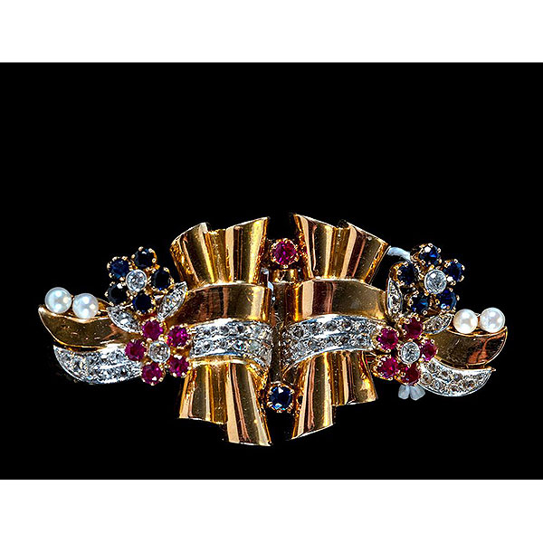 Conjunto "chevalier" en oro de 18k con brillantes, años 40, Peso: 53, 4 gr.