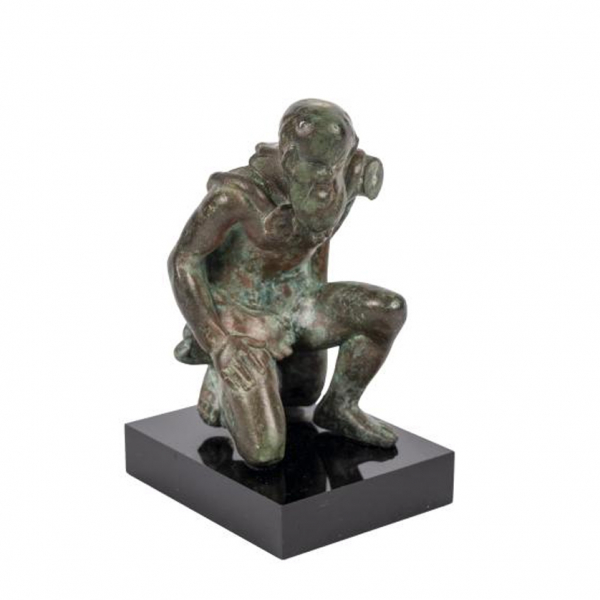 Sátiro arrodillado realizado en bronce.  Roma, Época S. II d. C.