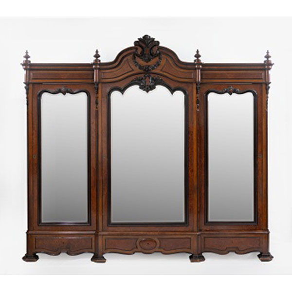 Gran armario de habitación de tres cuerpos en madera de raíz, ébano y caoba Época Napoleón III.  S. XIX