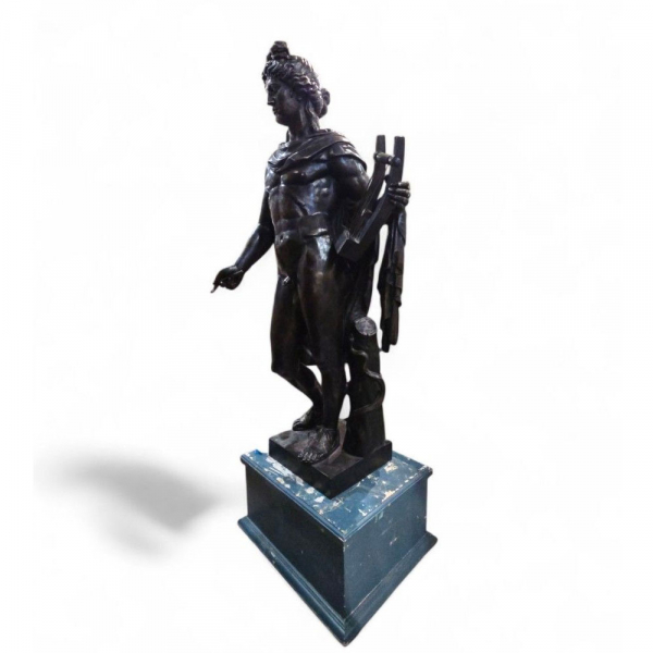 "Apolo" monumental escultura italiana de bronce de mediados del siglo XX. 