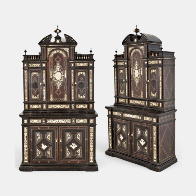 Aparador de dos cuerpos con marqueter&iacute;a de marfil, atribuido a Ferdinando Pogliani. Escuela italiana. Siglo XIX. 