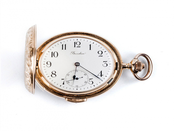 Bello reloj saboneta suizo BANDERA (Ditisheim & Co.), con sonería de repetición a minutos a la demanda.