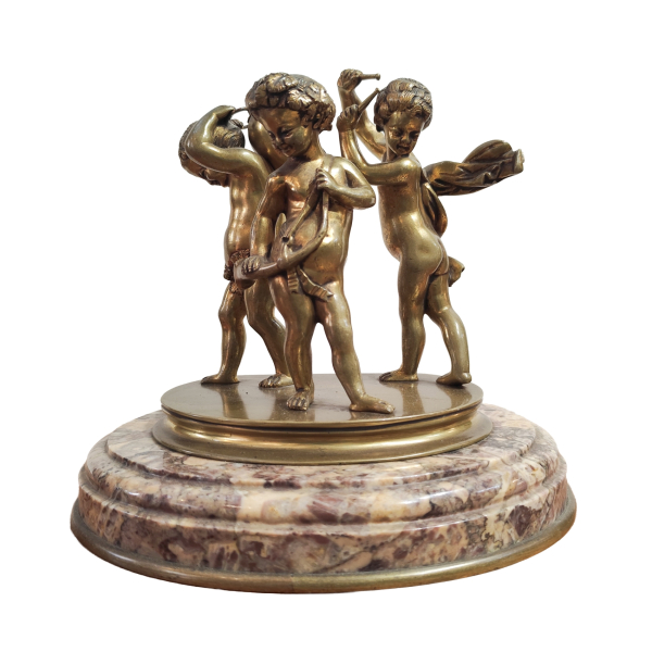 Escuela francesa, fles. del s.XIX.  Querubines músicos.  Escultura en bronce 