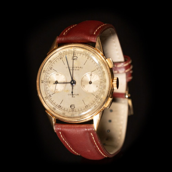 Excepcional Cron&oacute;grafo en oro de 18k Universal Geneve, a&ntilde;os 50-60.