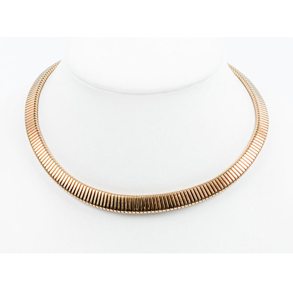 Gargantilla vintage 'tubo de gas' en oro amarillo, en ligera disminución. 43 cm.