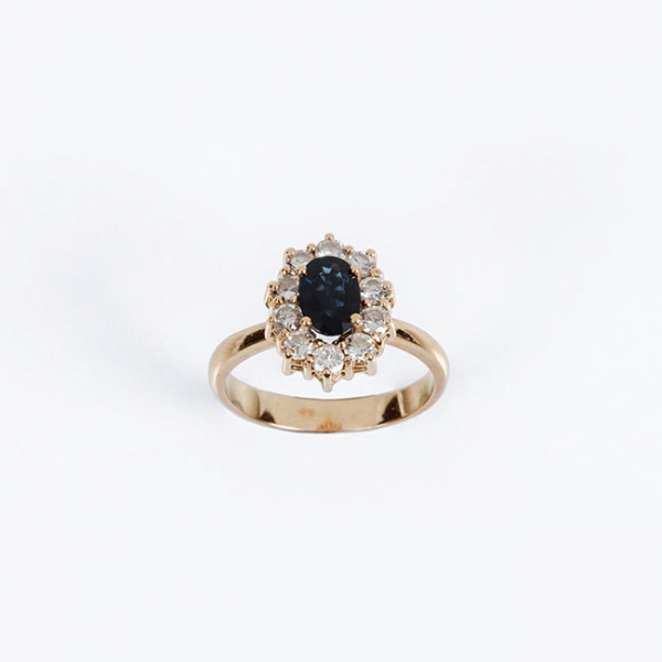 Sortija en oro rosa 18 K con un bonito zafiro azul natural, 