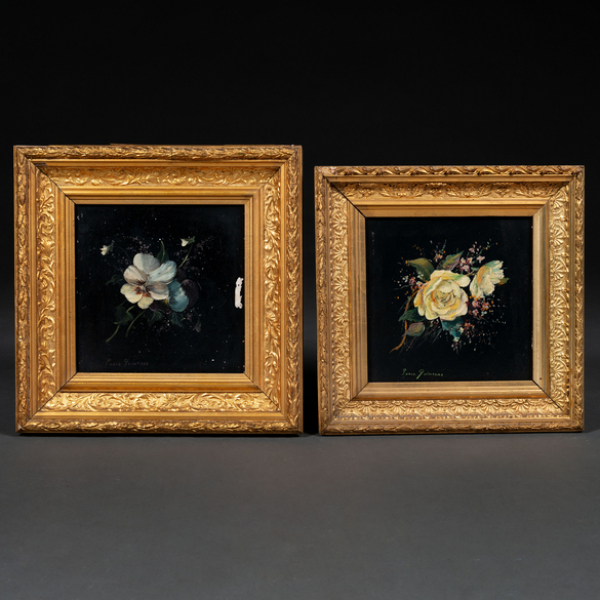 "Rosas" Conjunto de dos azulejos pintados a mano sobre fondo negro.  PABLO QINTANA